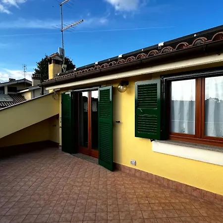 Raggi Apartment